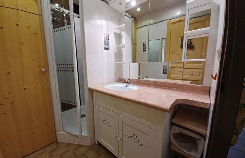 Charmant 2 pièces avec balcon et parking au Col du Corbier - FR-1-573-107 - Foto 8