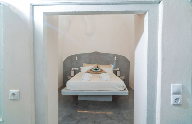 Thetis Cave Houses - Photo 3