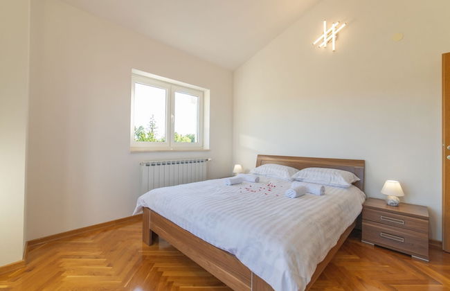 Idyllic Getaway Lovrec Villa With Pool - Foto 8