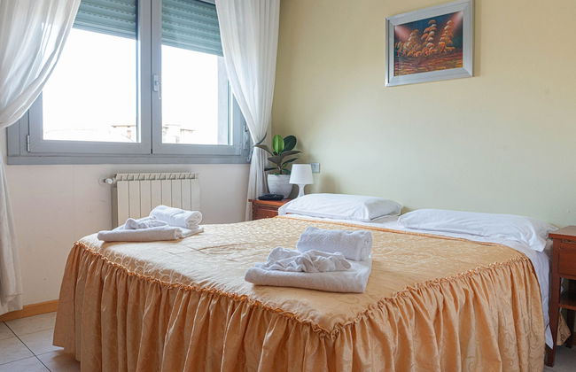 Room in Apartment - Two-room Apartment - Foto 7