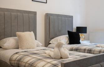 Emirates House, Luxe 5 Bed, with King sized Beds, next to Aiport & NEC, JLR 5 mins - Foto 28