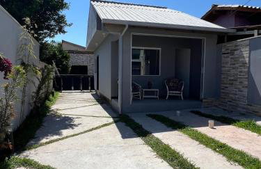 Casinha com área externa - Foto 1