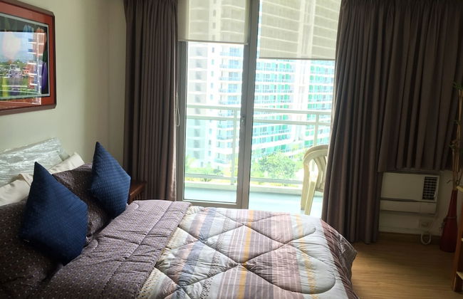 Family Condo by IA at Azure Urban Resort Residences - Photo 5