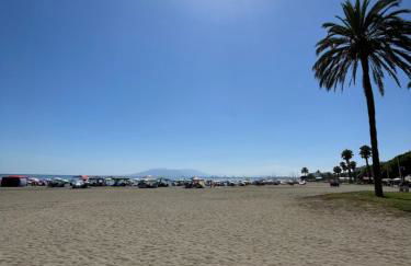 Sun and Sea Modern Studio El Palo 1 min to Beach - Foto 5