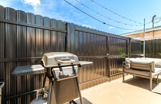 2 Bed2 Bath House with Backyard Jacuzzi - Foto 16