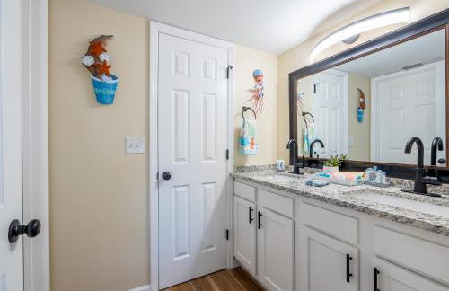 Englewood, Manasota Keys - 2 Bedroom Luxury Villa, Pool, Game room, 6 min to Beaches next to Canal - Foto 10