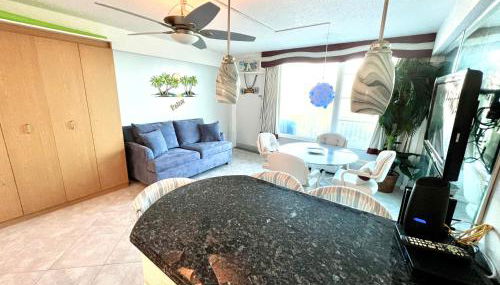 3rd Floor Balcony Beach View Studio Condo in the Beach Club - Foto 2