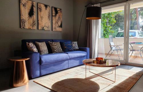 Magnolia - Modern Apartment near City Center and Sea - Photo 13