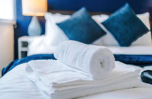 Charming 2 Bed House, Sleeps 6, Free parking, Contractors welcome - Foto 36