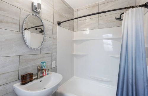 Spacious 5BR Midtown - Near Zoo and Liberty Bowl - Photo 5