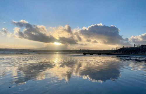 2 Bedroom Cottage sleeps 4, with Pool Use, Sennen - Foto 28