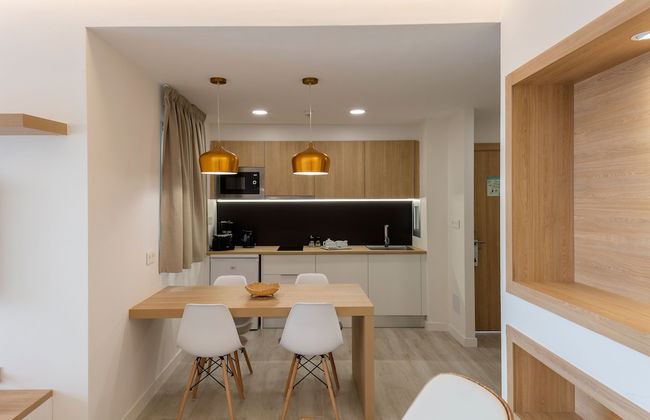 Ohasis Boutique Suites - Photo 16