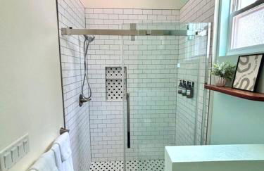 The Harmony Suite Near UF Shands & Downtown - Photo 29