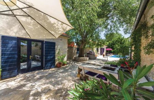 Two-Bedroom Holiday Home In Pridraga - Foto 8