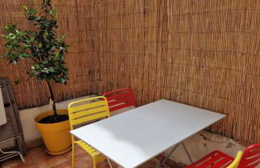 2 pièces dans le centre avec petite terrasse 3*** - Foto 4