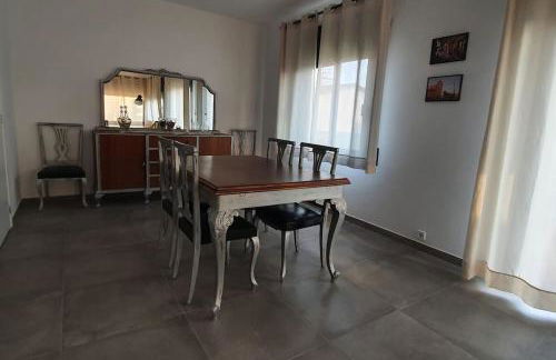 CASA CENTRO DEL PUEBLO CON PISCINA PRIVADA - Photo 2