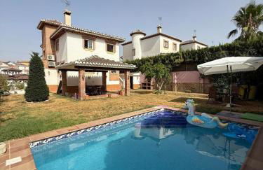 Family chalet villa Otura 5 habitaciones - Photo 1