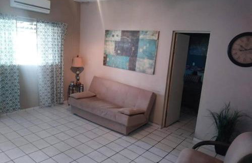 Casa de praia p/ família, confortável, bem arejada - Foto 9