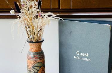 The Barn cottage with hot tub overlooking the lake - Foto 6