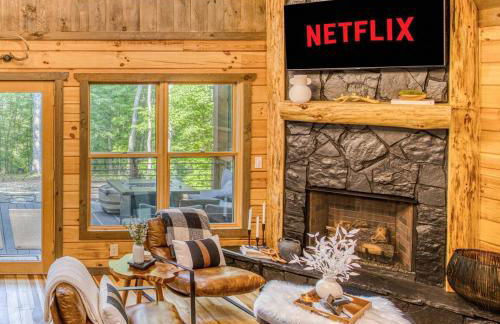 Cozy Chic Retreat Hot Tub, King Beds, Fire Pit - Foto 18