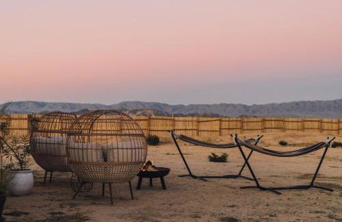 Wanderlust Joshua Tree Stargazing Desert Retreat - Photo 35