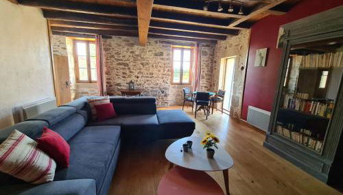 La Dorgisière - Ferme du XVIIe rénovée, grand jardin arboré à 15 min du Puy duFou - Foto 2