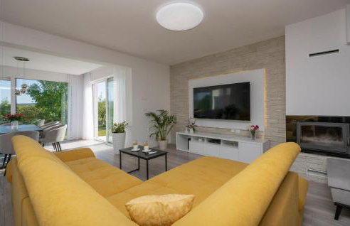 Cozy Home In Veliki Brocanac - Foto 28