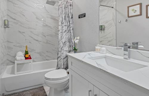 Breathtaking & Renovated Tampa Heated Pool House - Foto 42