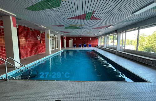 Helle FeWo am Waldrand - mit Balkon, Pool & Sauna - Foto 28