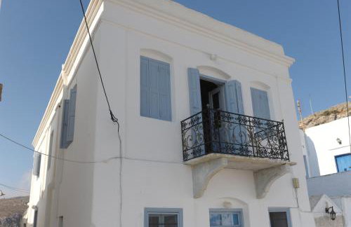 Thomas Traditional House in Chora - Photo 37