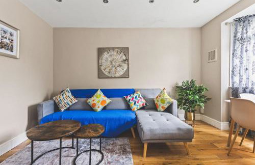 Bright 2bed flat near station - COU A - Foto 1