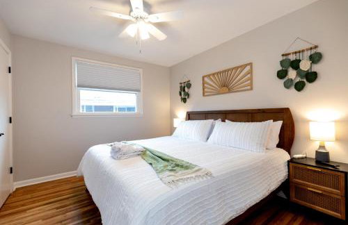 NEW Casa Azul - 2 king Beds Yard HOT TUB! - Foto 9