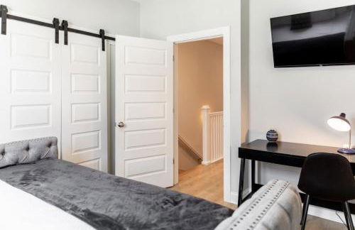 STAR Retreat Townhome with Garage 3 miles to Downtown - Foto 38