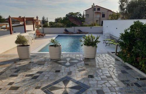 Apartments Ivana with the pool - Photo 24