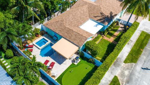 Walk to The Ave- Heated Pool, Spa, Golden Tee and Putting Green - mins to Beach- by Maven Vacation Rentals - Foto 2