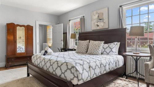 The Grand Escape 2 Historic Homes Sleeps 18 - COMBO - Foto 5