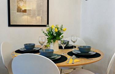 Great Location - City Centre - Parking - 4 Beds - 2 Bedrooms - Foto 18