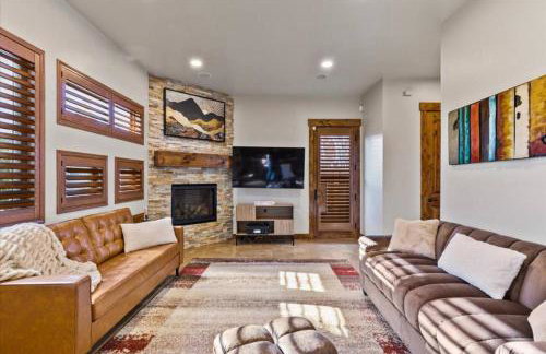 Reno Basecamp 2 King Suites, Walk to Food and Fun - Foto 17