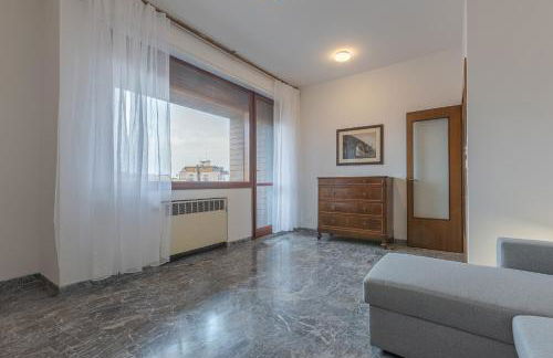 GuestHost - Roomy Apartment near UniBo & Porta San Donato - Photo 7