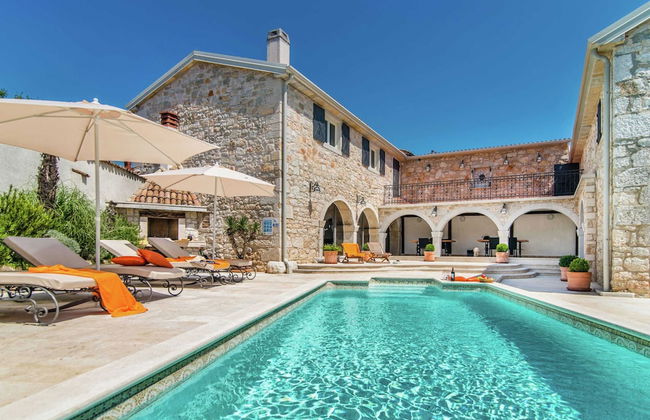 Holiday Home with Swimming Pool near Lim Bay & Beach - Foto 11