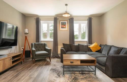 Modern, Well Presented 2-Bedroom Apartment, With Parking, Opposite Nirvana Spa - Pass the Keys - Foto 1