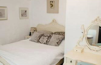 1800 Period Grade 2 Listed Cottage Addingham - Photo 29