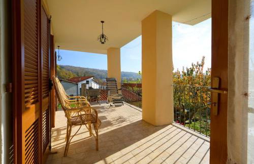 Casa Patron - Grande casa immersa nella natura della Valchiusella, vista montagna, perfetta per famiglie e gruppi a 1 ora da Torino - Foto 10