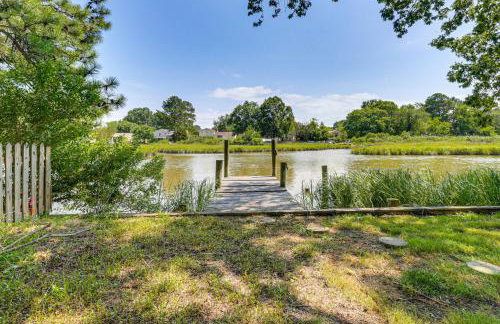 Riverfront Fun Quiet Home Near Hampton Coastline - Photo 1