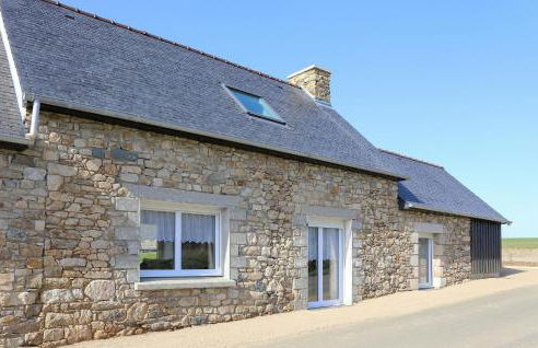 Amazing Home In Runan With Wifi - Photo 7