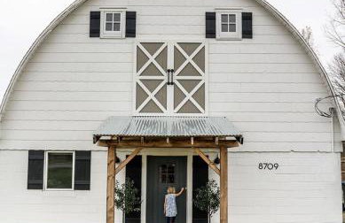 Barn of Three Oaks near Lake Michigan and Journeyman - Foto 1