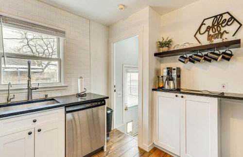 Dog-Friendly Home with Patio and Yard in Greeley - Foto 9