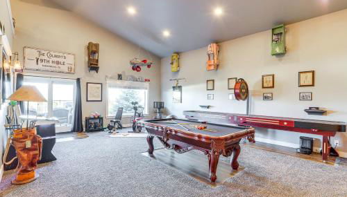 Private Hot Tub and Game Room Keenesburg Getaway! - Foto 5