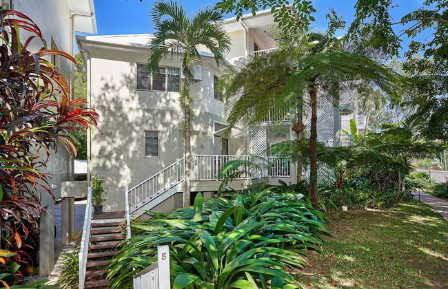 Tropical Oasis near Beach - Photo 10