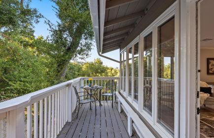 Hidden Oaks Farmhouse by Avantstay Hot Tub, Deck - Foto 88